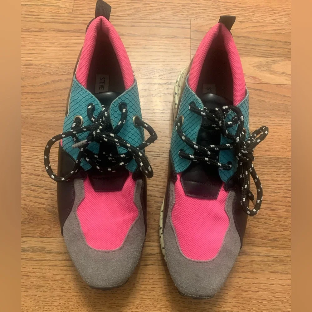 Steve Madden Cliff Sneakers - Picture 7 of 11